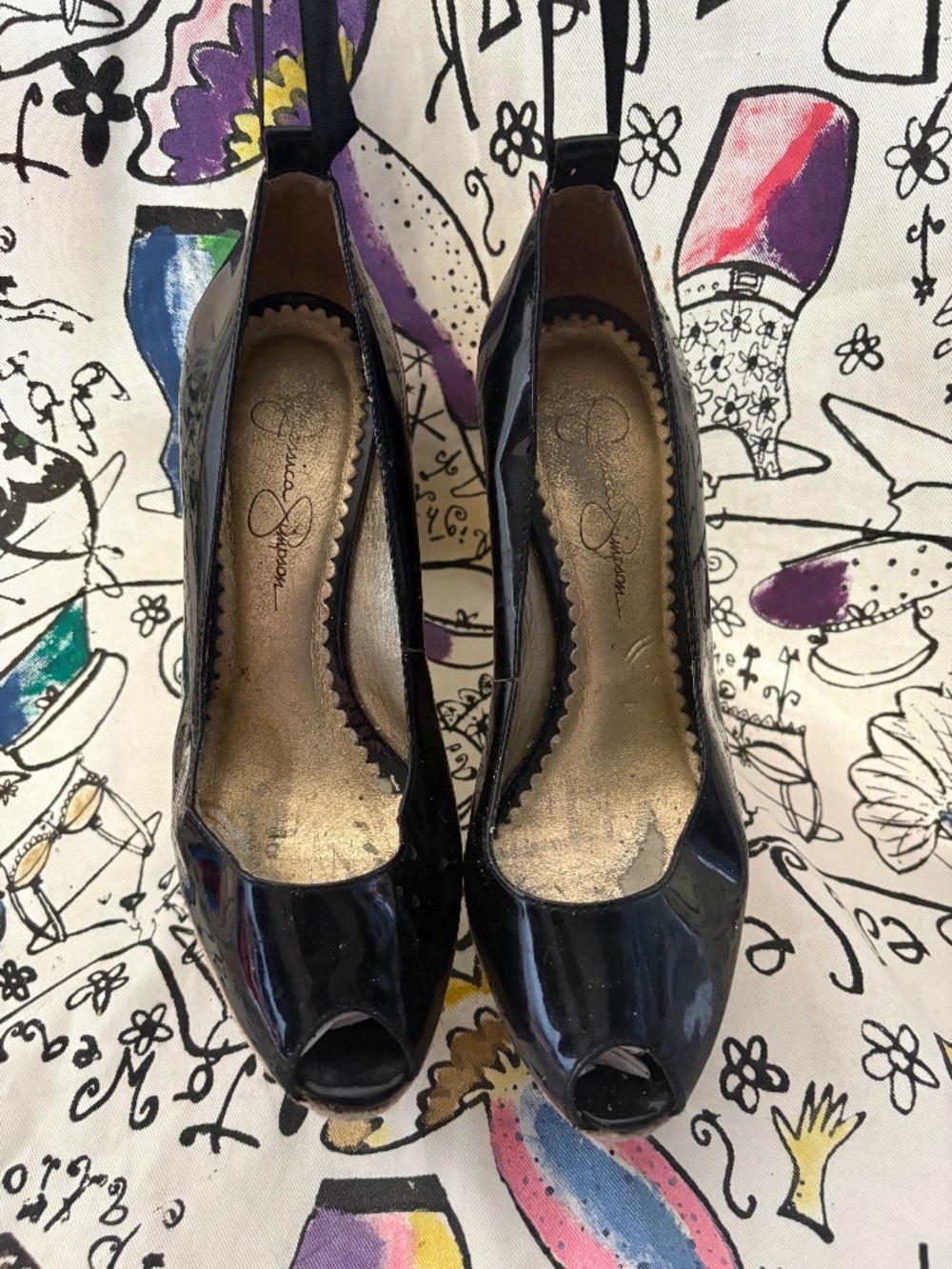 Jessica Simpson vintage patent platform wedges